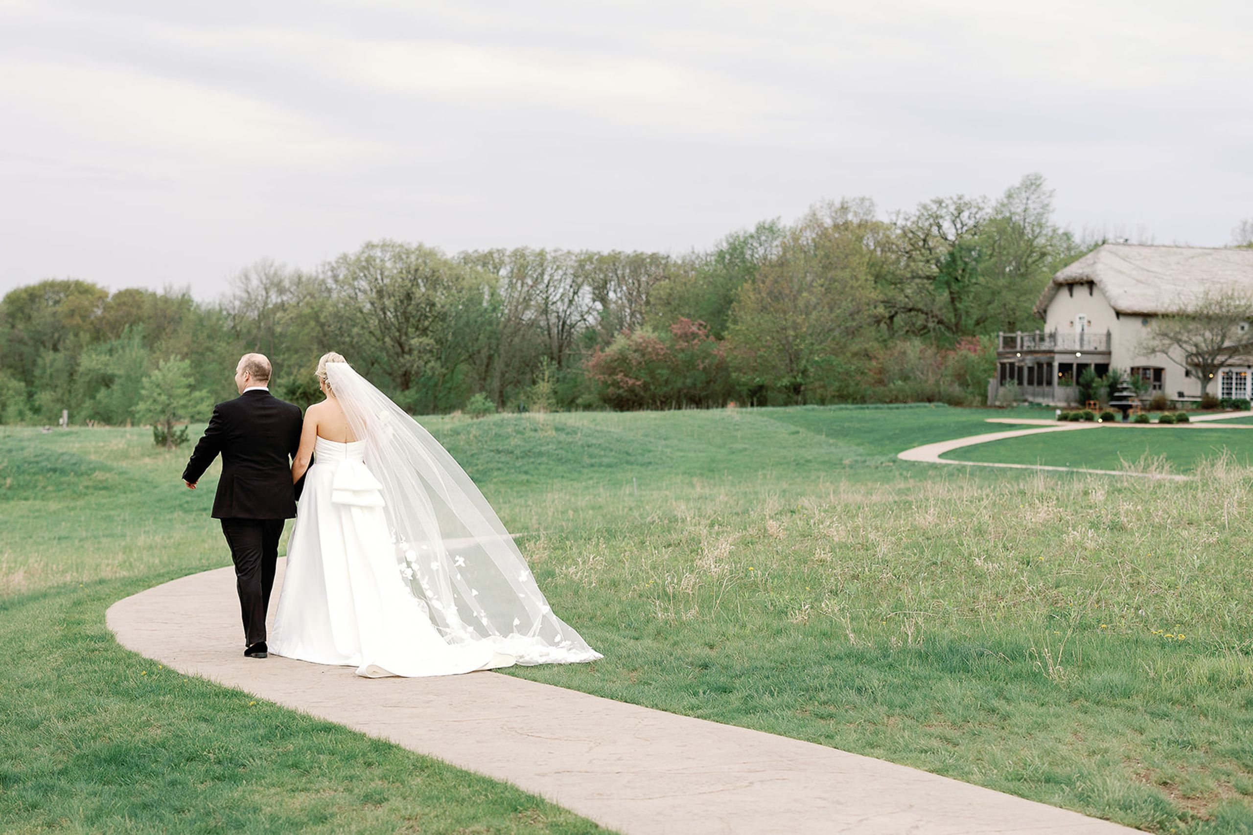 2023-07/Wedding-Ceremony-Bavaria-Downs-Chaska-Minnesota (7).jpg