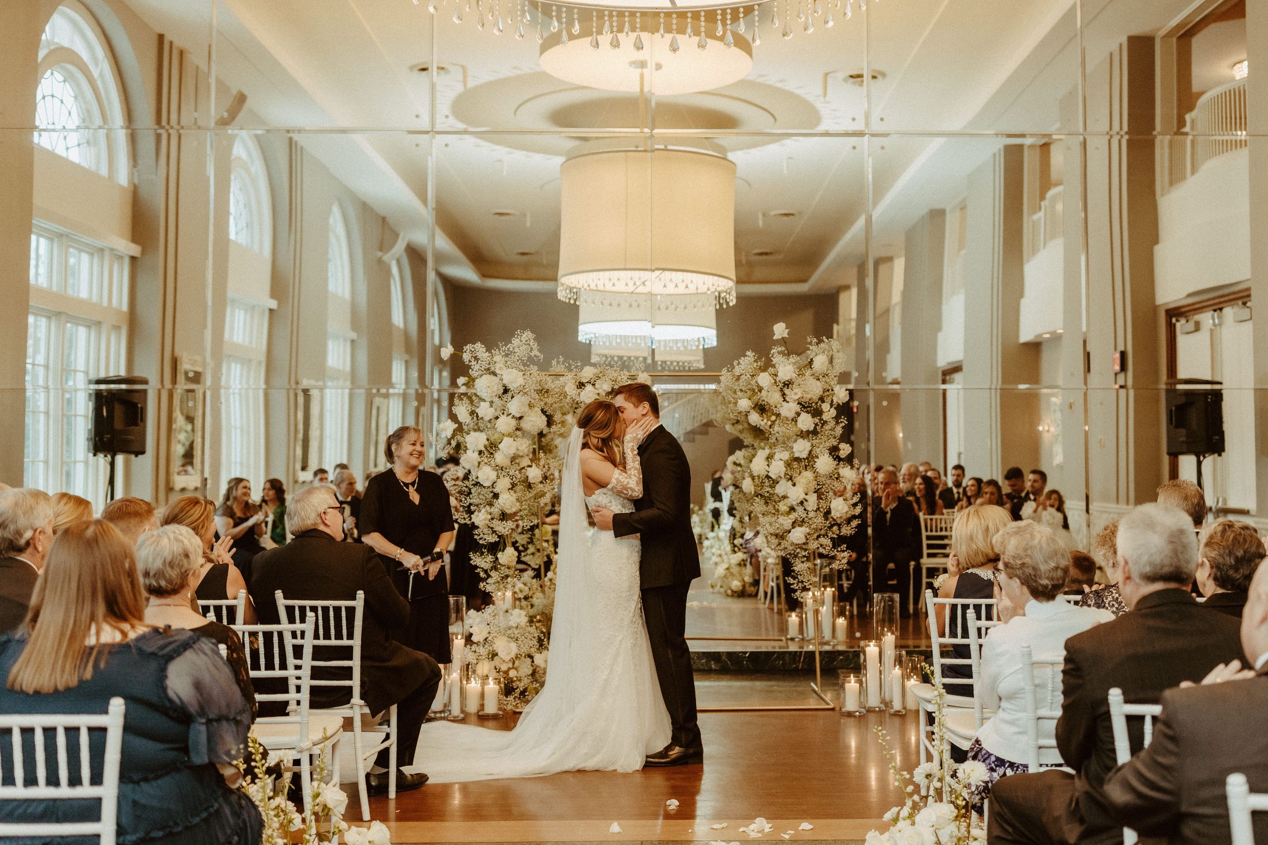 2025-03/2022-12-10 Amy & Adam Beach Club-kiss_photos by madison delaney photography_-103.jpg