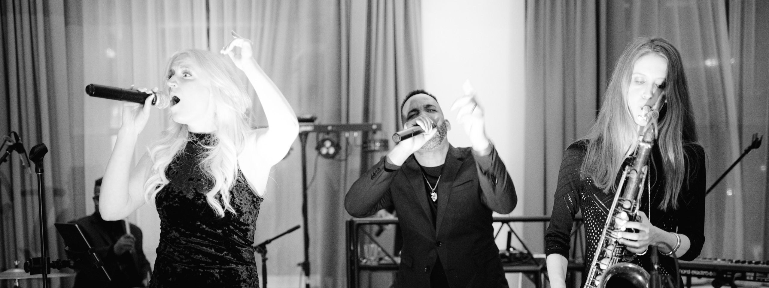 The Sessions 2880 - 1080 - Amanda Nippoldt -httpsamandanippoldt.com BW (1000 x 700 px) (2880 x 1080 px)_0.png